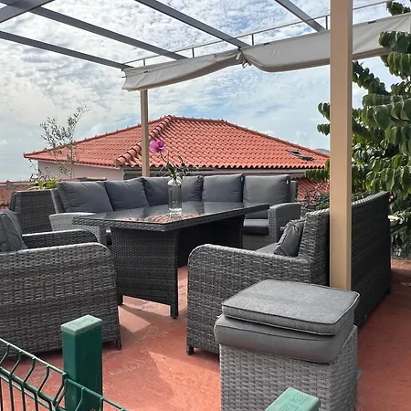 Casa Flores 3*