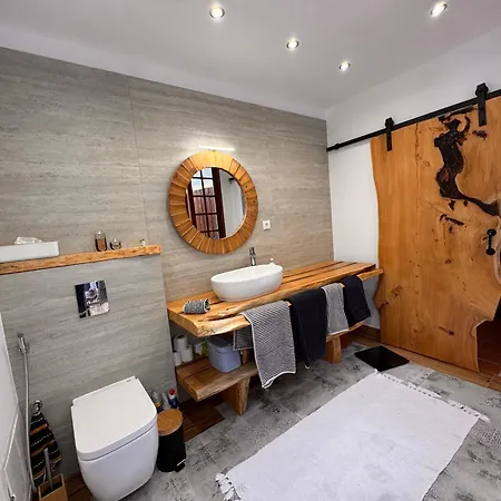 Πανσιόν Casa Flores 3*