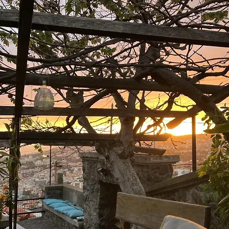 Casa Flores - Your Charming With Local Secrets 3*