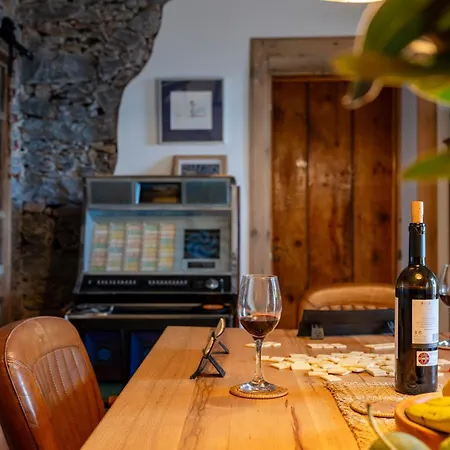 Guest house Casa Flores - Your Charming With Local Secrets Funchal (Madeira)