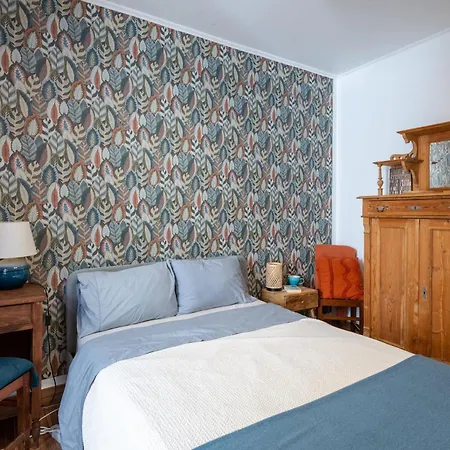 Casa Flores - Your Charming With Local Secrets Guest house 3*