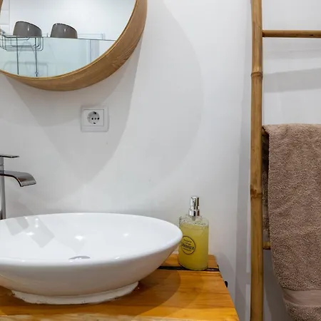 Casa Flores - Your Charming With Local Secrets Guest house 3*