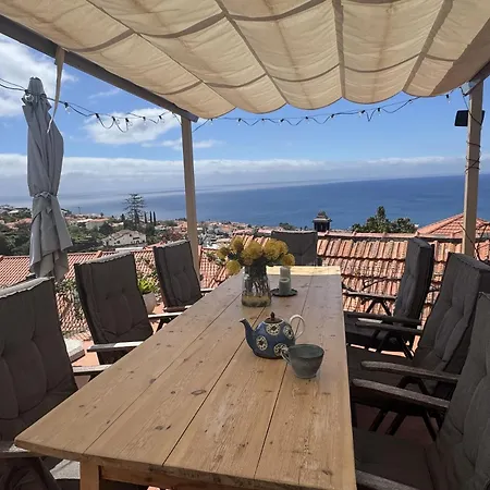 Guest house Casa Flores - Your Charming With Local Secrets Funchal (Madeira)
